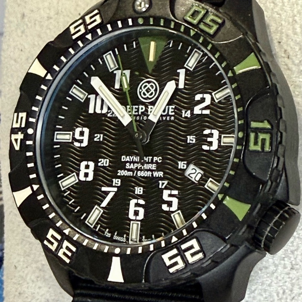 DEEP BLUE Day/Night PC Date Diver Mens Sport Watch. - Picture 3 of 8